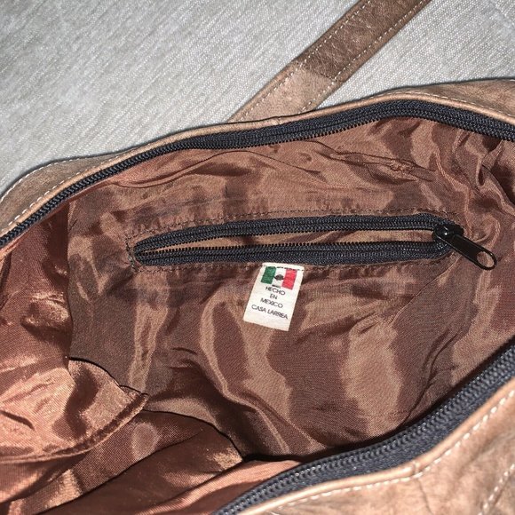 Genuine Soft Leather Fringed Hobo Style Handbag Hecho En Mexico Casa Larrea - Picture 9 of 12